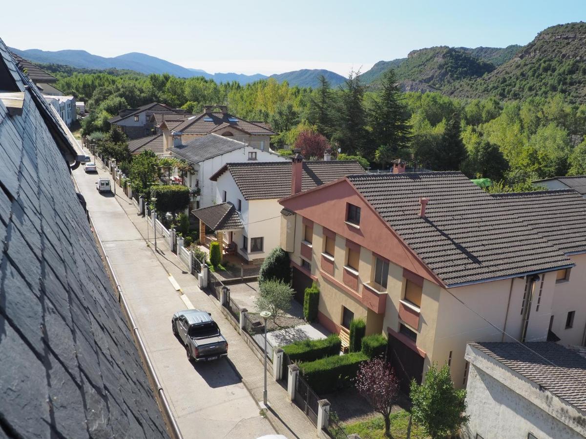 Apartamento Partara Ainsa Bagian luar foto