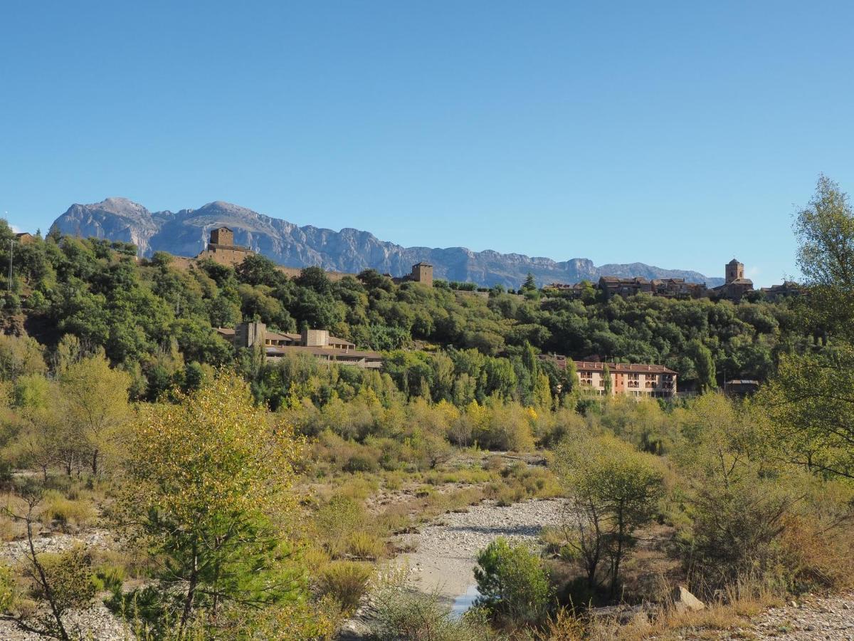 Apartamento Partara Ainsa Bagian luar foto